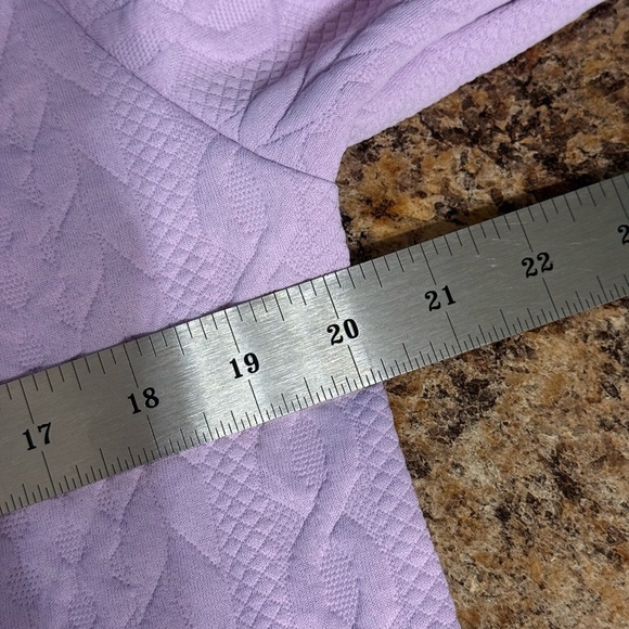 NWOT Women’s Sz Large Violet/Lavender Hoodie Long Sleeves Zip Pockets Textured - Picture 6 of 15
